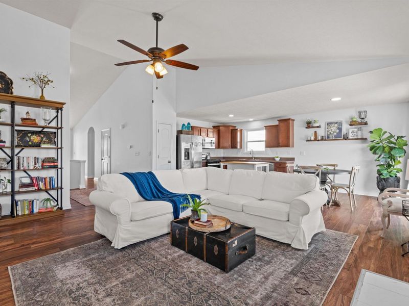 263 Glen Crossing Drive, Etna, OH 43062 Photo 6