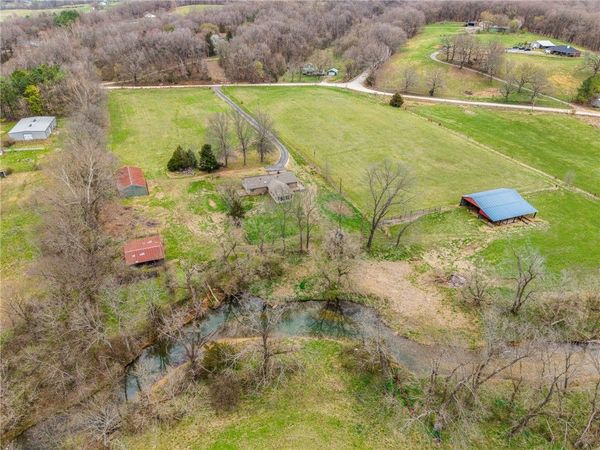 Hamstring Road, Fayetteville, AR 72704