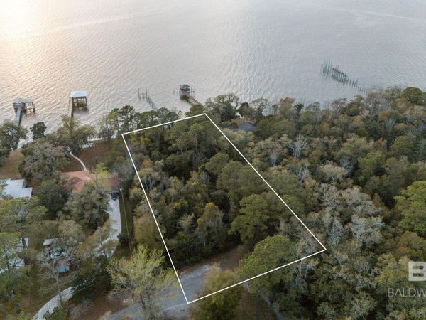 9977 Beach Road, Foley, AL 36535