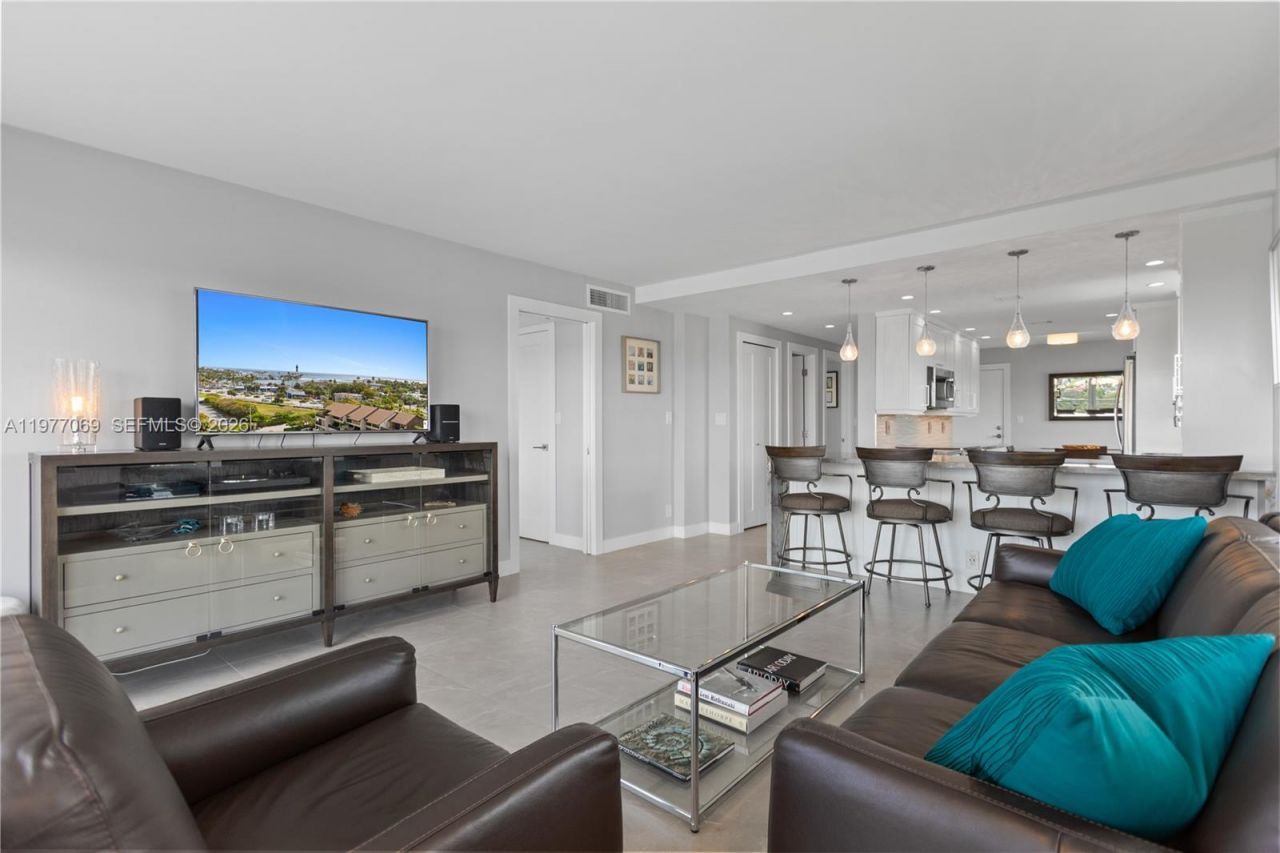 2611 N Riverside Dr, Unit 901, Pompano Beach, FL 33062 Photo