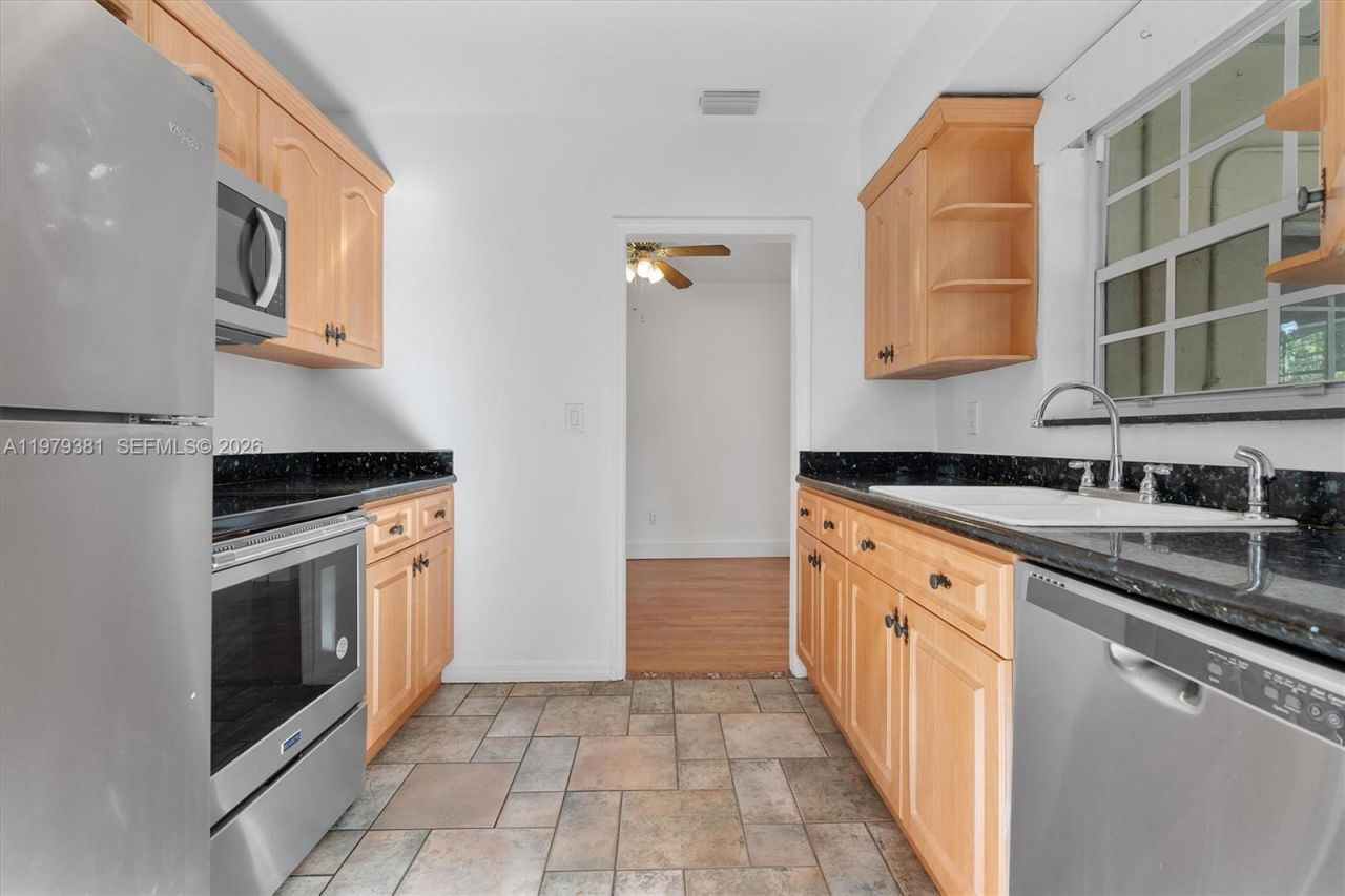 2508 SW 19th Ter, Miami, FL 33145 Photo