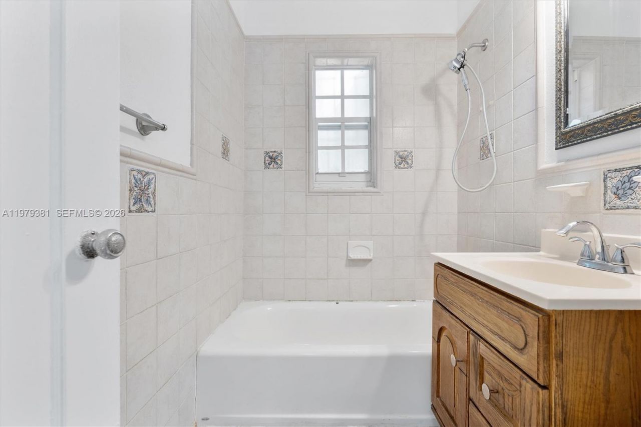 2508 SW 19th Ter, Miami, FL 33145 Photo