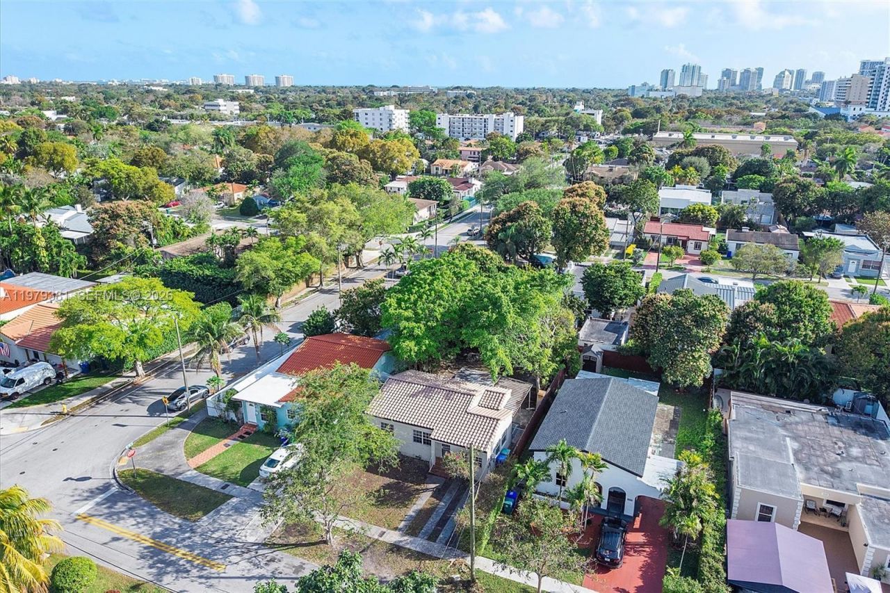 2508 SW 19th Ter, Miami, FL 33145 Photo