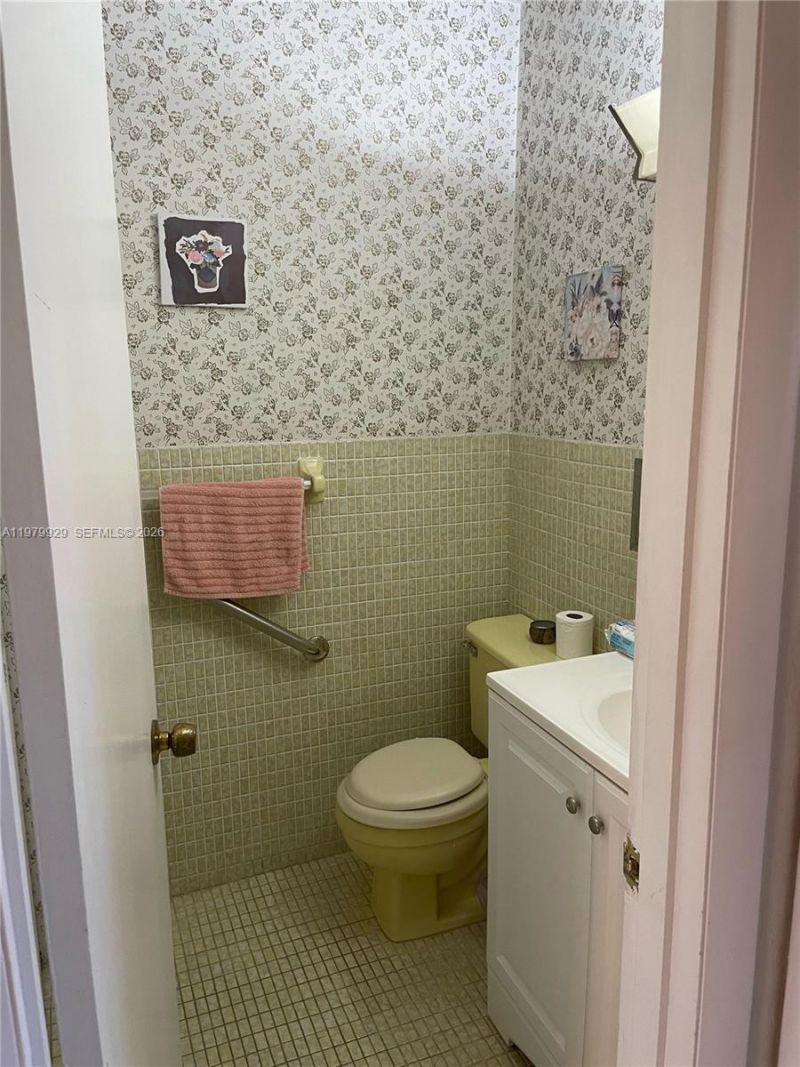 5300 Washington St, Unit J312, Hollywood, FL 33021 Photo