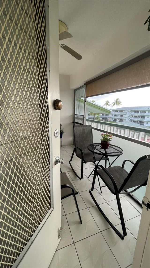 5300 Washington St, Unit J312, Hollywood, FL 33021 Photo