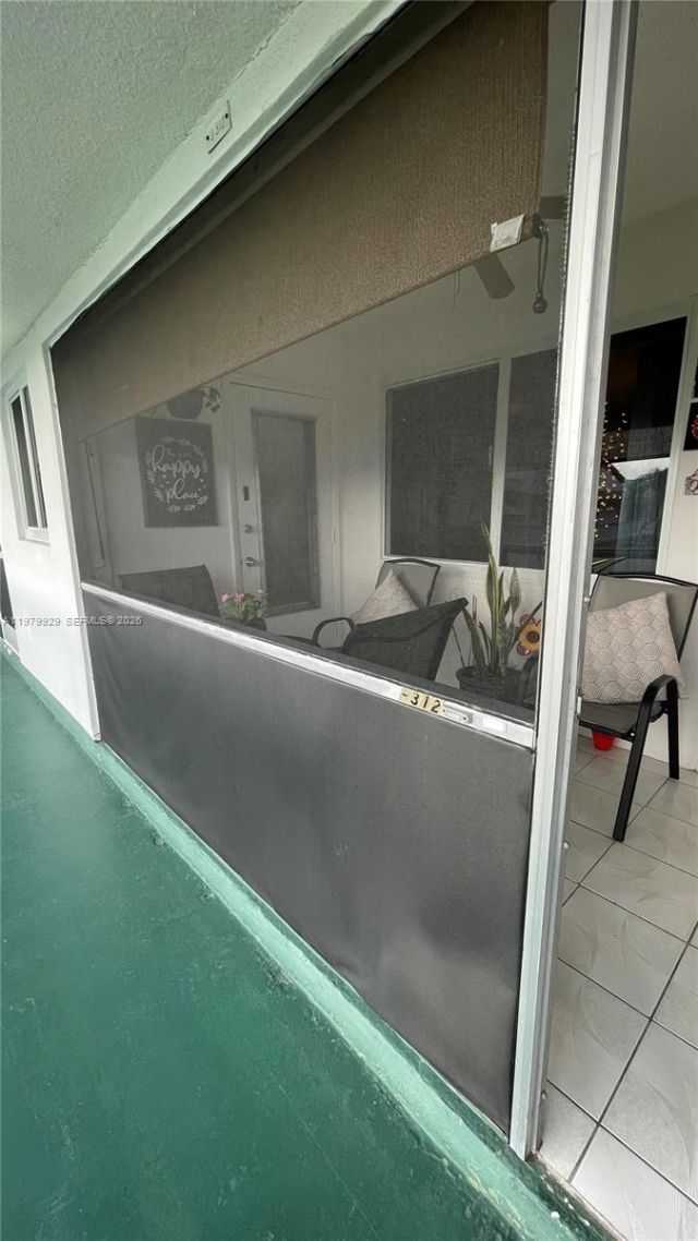 5300 Washington St, Unit J312, Hollywood, FL 33021 Photo