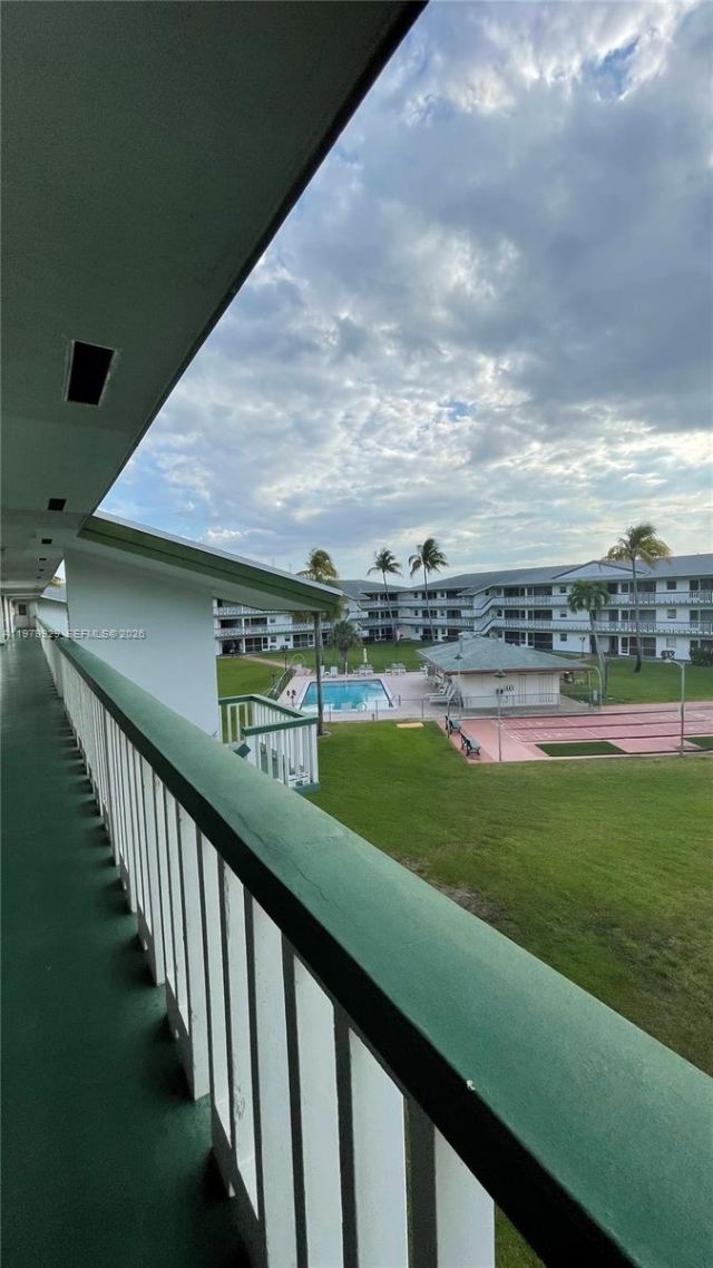 5300 Washington St, Unit J312, Hollywood, FL 33021 Photo