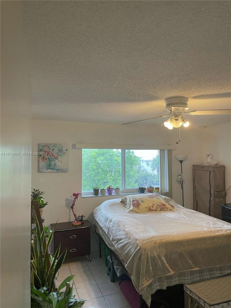 5300 Washington St, Unit J312, Hollywood, FL 33021 Photo
