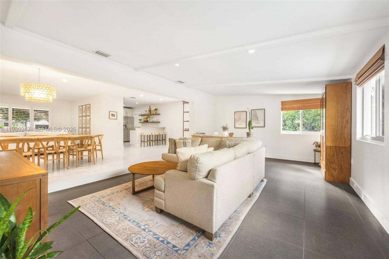 6609 SW 62nd Ter , South Miami, FL 33143 Photo