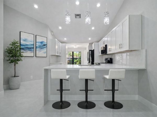 22665 Meridiana Dr, Boca Raton, FL 33433