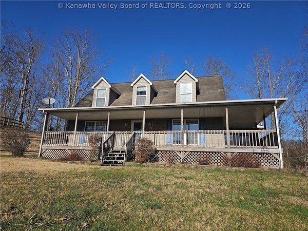 73 Cala Lane, Alum Creek, WV 25003