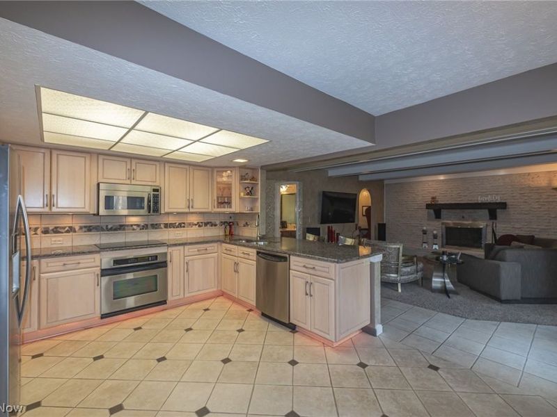 13576 Fairwinds Drive, Strongsville, OH 44136 Photo 12