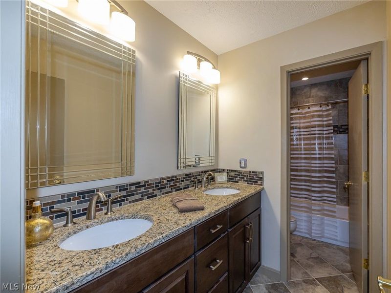 13576 Fairwinds Drive, Strongsville, OH 44136 Photo 36