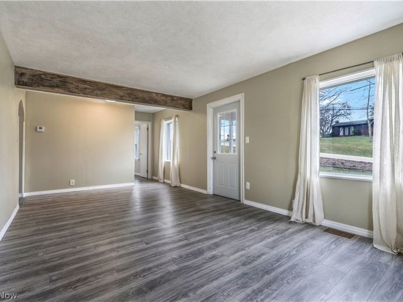 1889 Faircrest Street SE, Canton, OH 44707 Photo 10