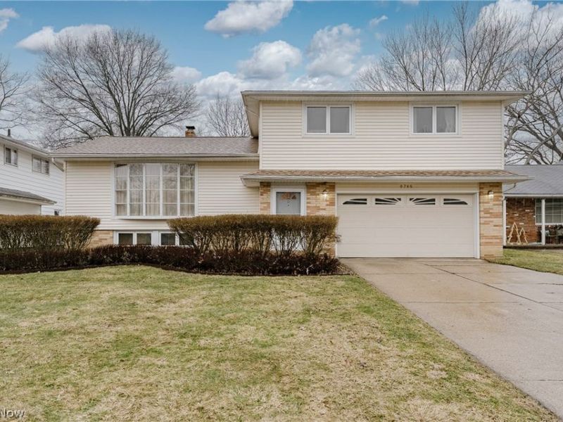6746 Edgemoor Avenue , Solon, OH 44139 Photo 2
