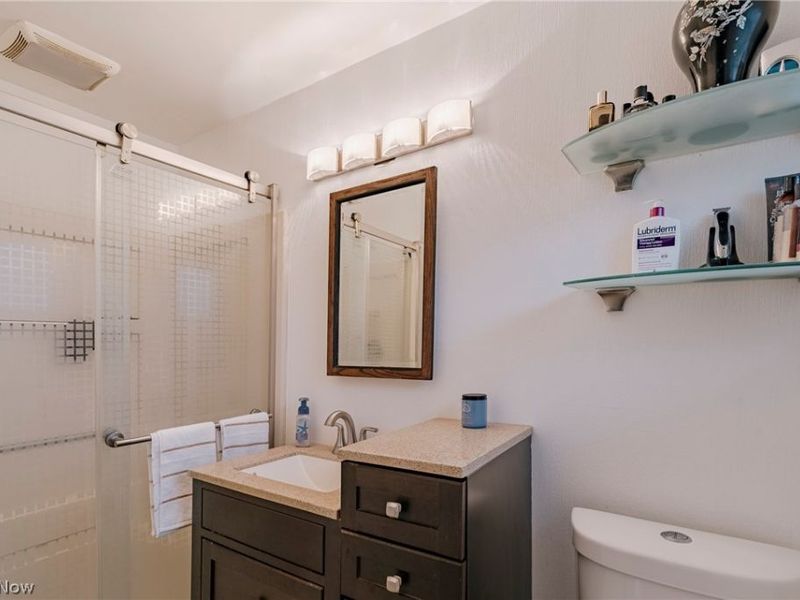 6746 Edgemoor Avenue , Solon, OH 44139 Photo 20