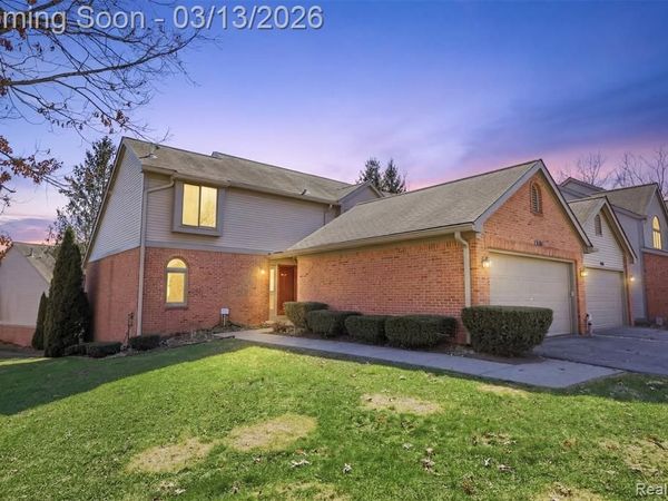 1004 Rosewood Court, Brighton, MI 48116