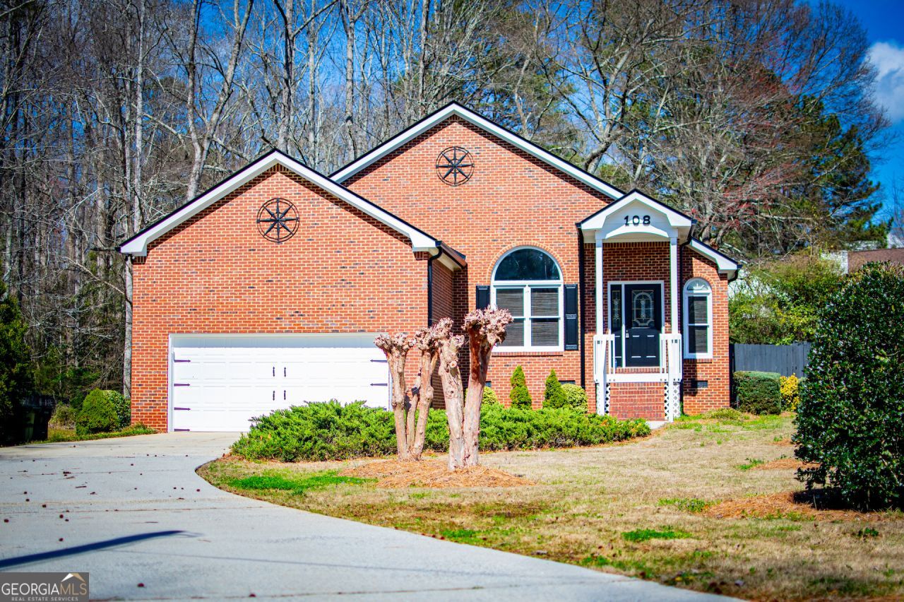 108 Hunter Way, Carrollton, GA 30116 Main Photo