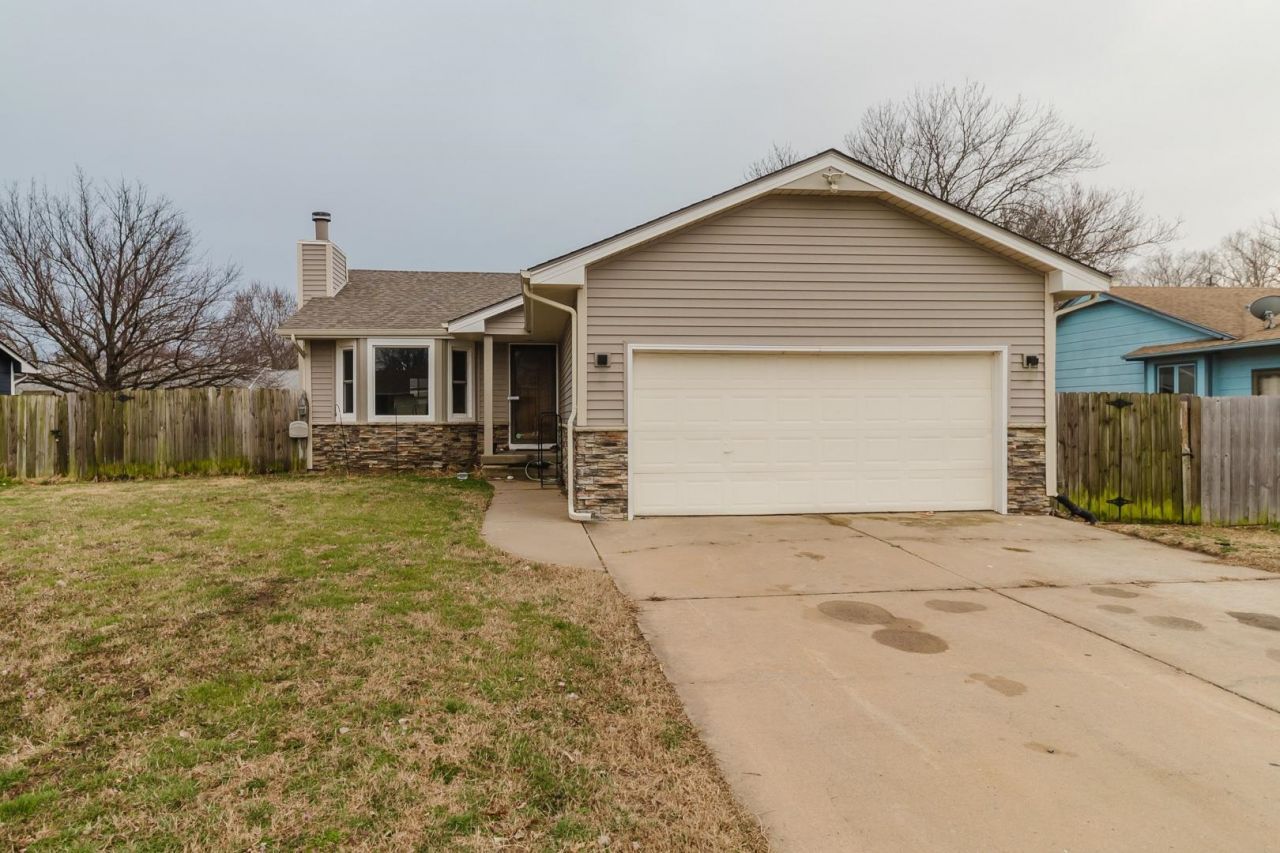 523 W Maywood St, Wichita, KS 67217 Main Photo