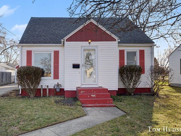 4332 Clay Avenue SW, Grand Rapids, MI 49548