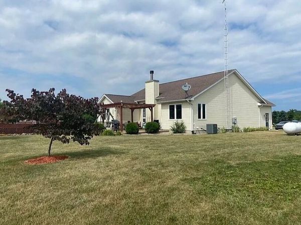 8433 Rolling, Grant, MI 49327