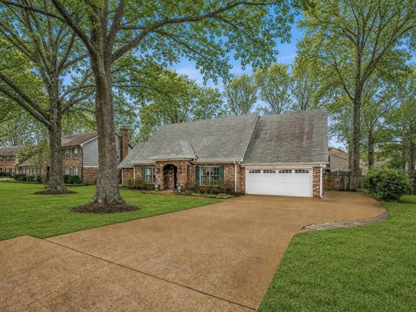 8193 KIMBROOK DR, Germantown, TN 38138