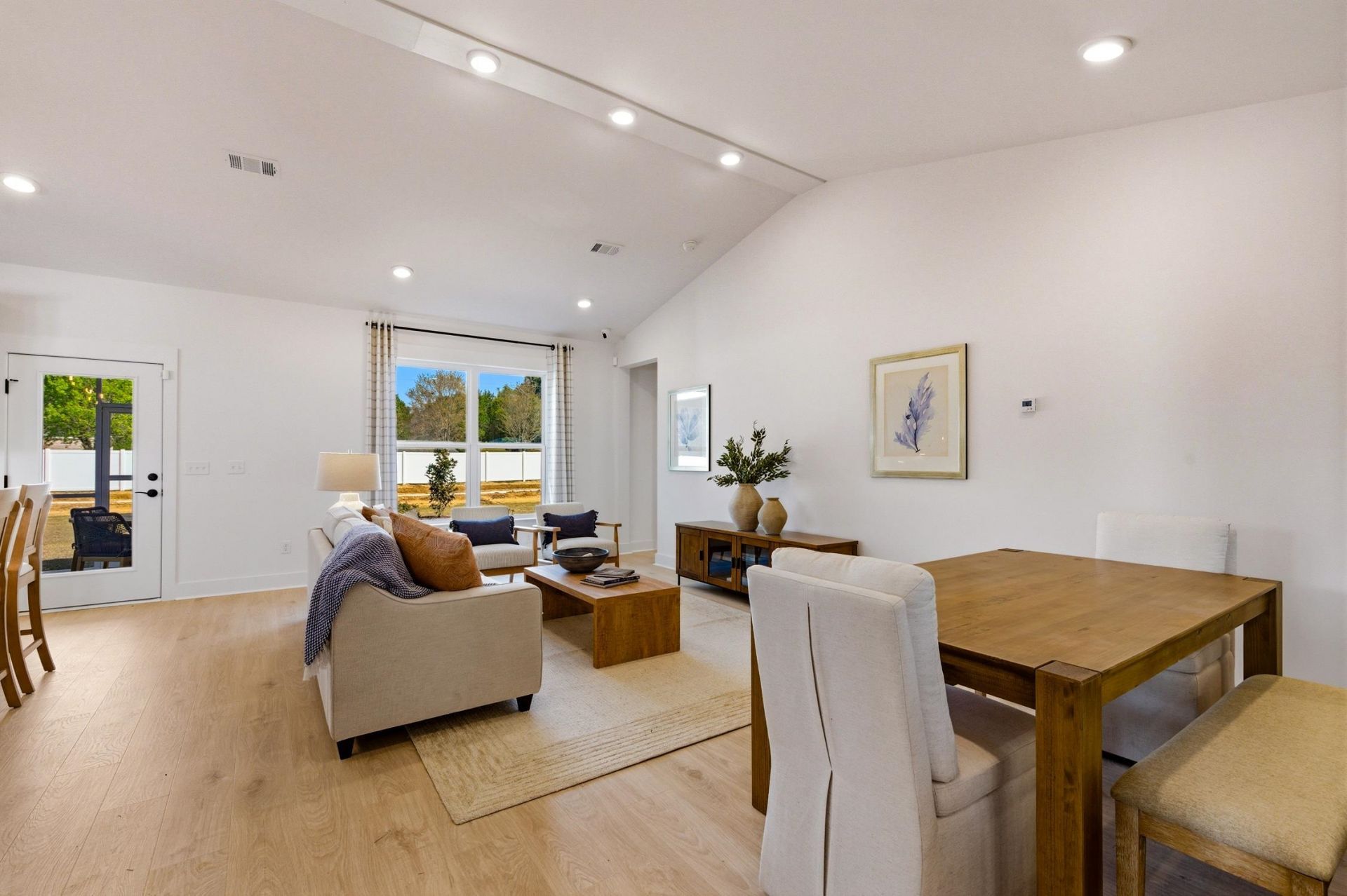 6025 Harness Ct. Photo 21