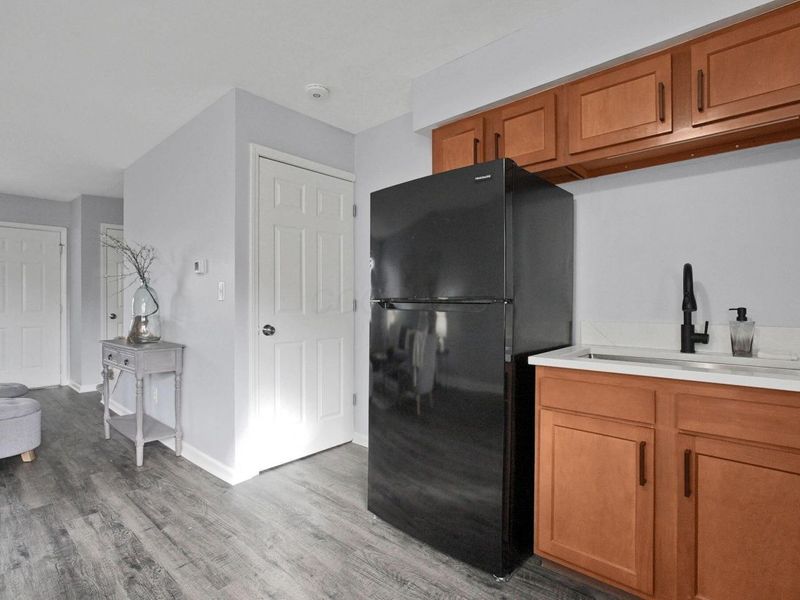 5720 Beechcroft Road , Unit B, Columbus, OH 43229 Photo 11