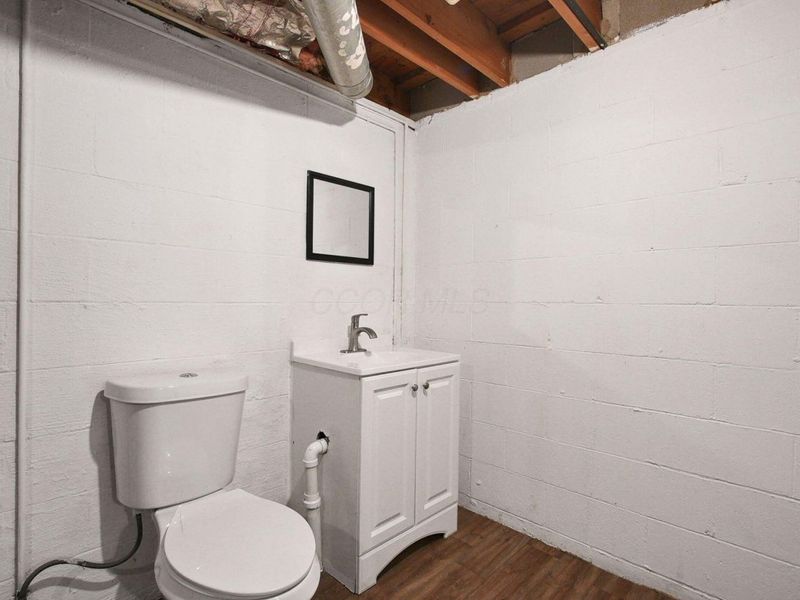 5720 Beechcroft Road , Unit B, Columbus, OH 43229 Photo 20