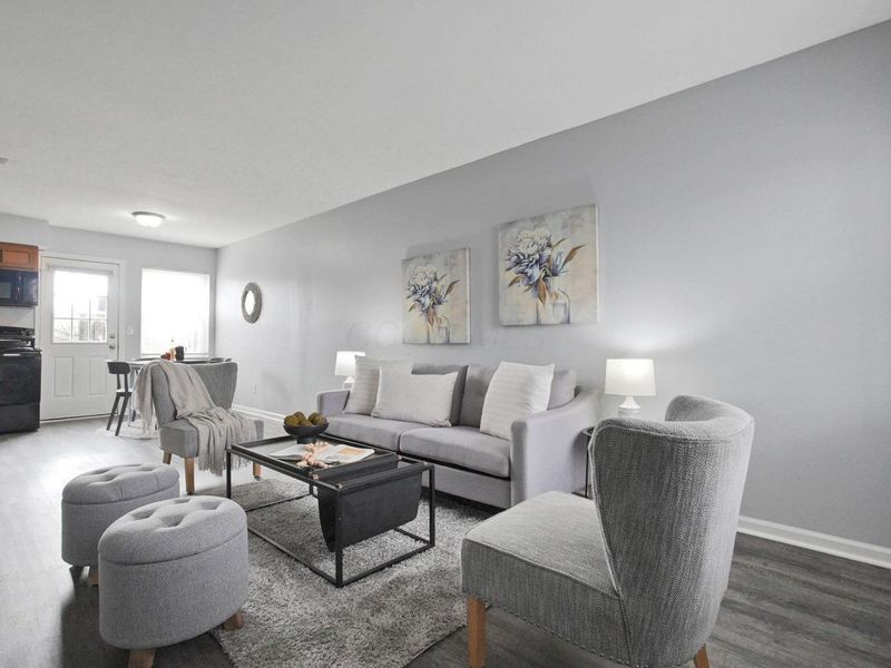 5720 Beechcroft Road , Unit B, Columbus, OH 43229 Photo 6