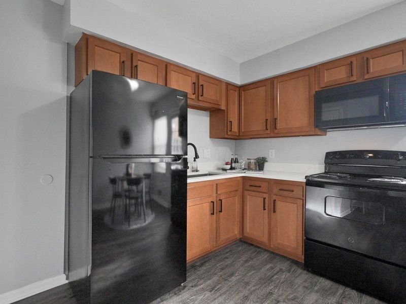 5720 Beechcroft Road , Unit B, Columbus, OH 43229 Photo 8