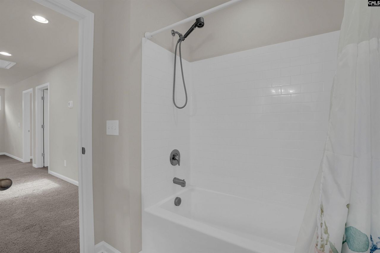 275 Niblick Drive  Photo 20