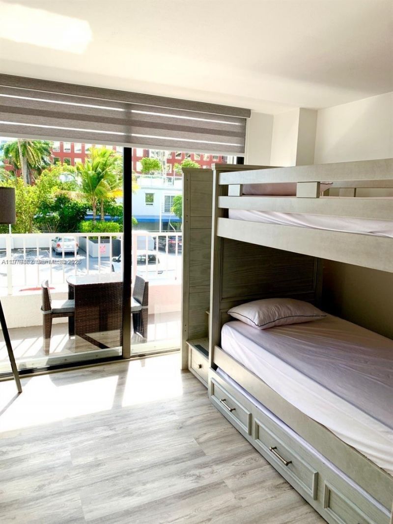 200 SE 15th Rd , Unit 3J, Miami, FL 33129 Photo