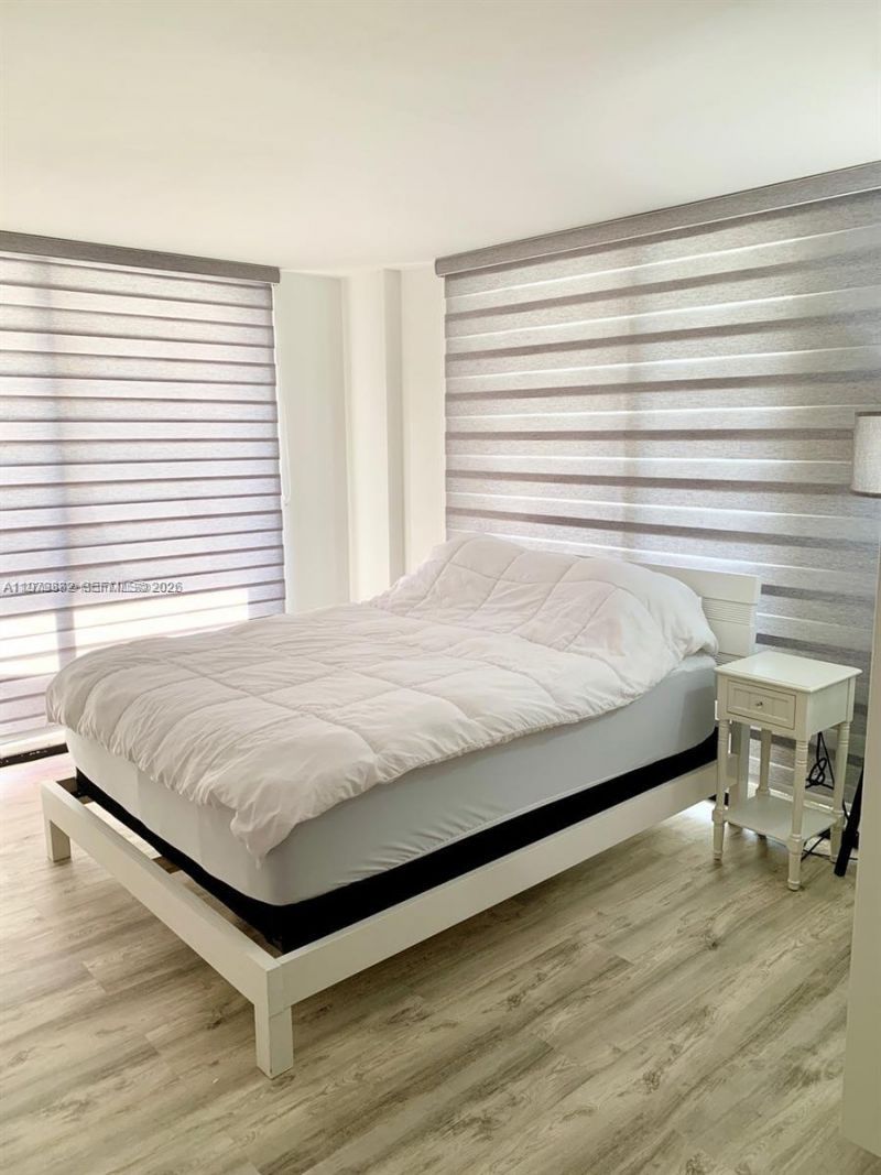 200 SE 15th Rd , Unit 3J, Miami, FL 33129 Photo