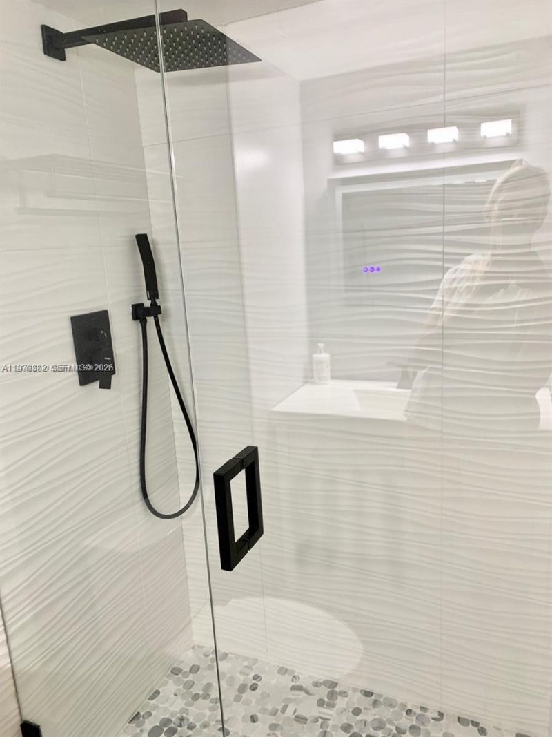 200 SE 15th Rd , Unit 3J, Miami, FL 33129 Photo