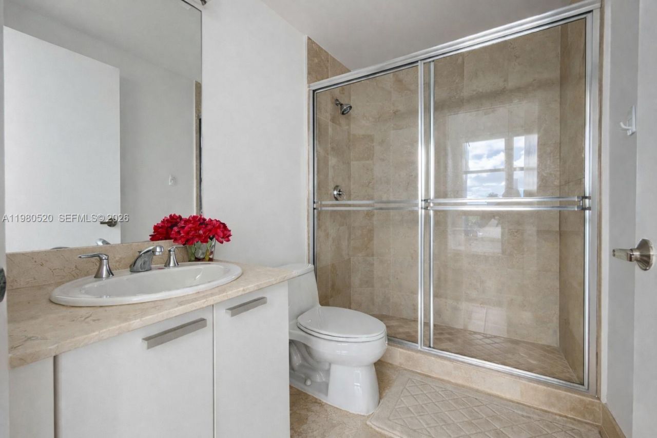 3131 NE 188th St, Unit 2-606, Aventura, FL 33180 Photo