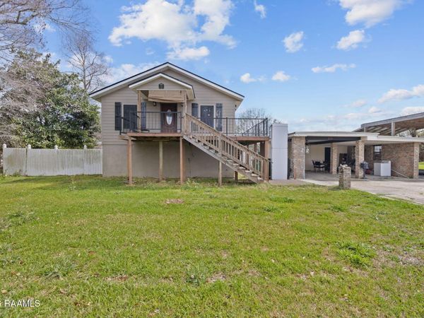 212 N Fernand Street , Delcambre, LA 70528