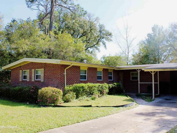 3753 Tom Lane Dr, Pensacola, FL 32504