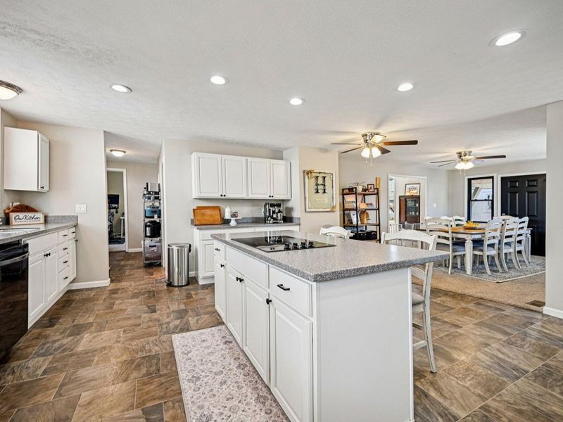 525 N Main Street, Bellefontaine, OH 43311 Photo 2