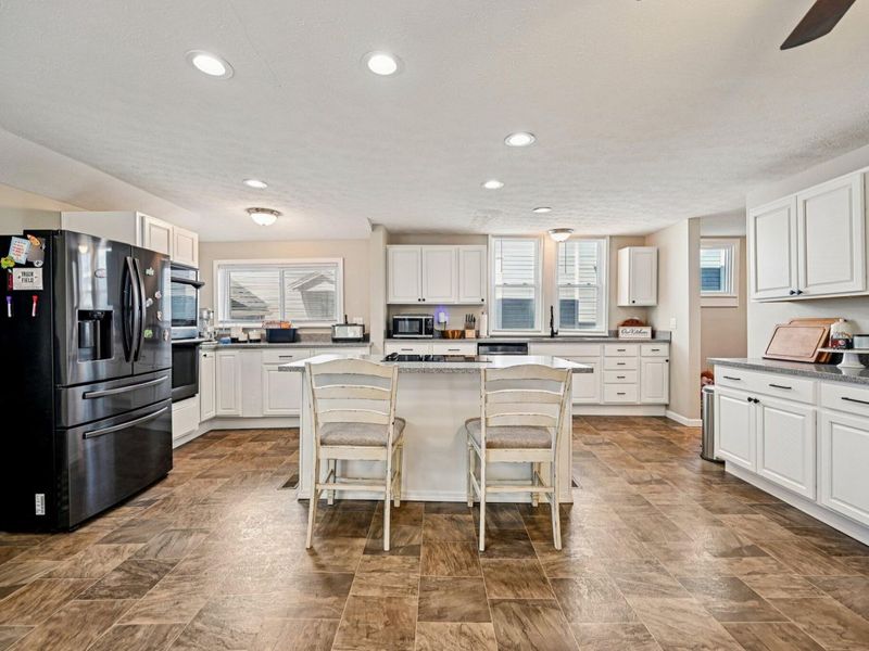 525 N Main Street, Bellefontaine, OH 43311 Photo 3