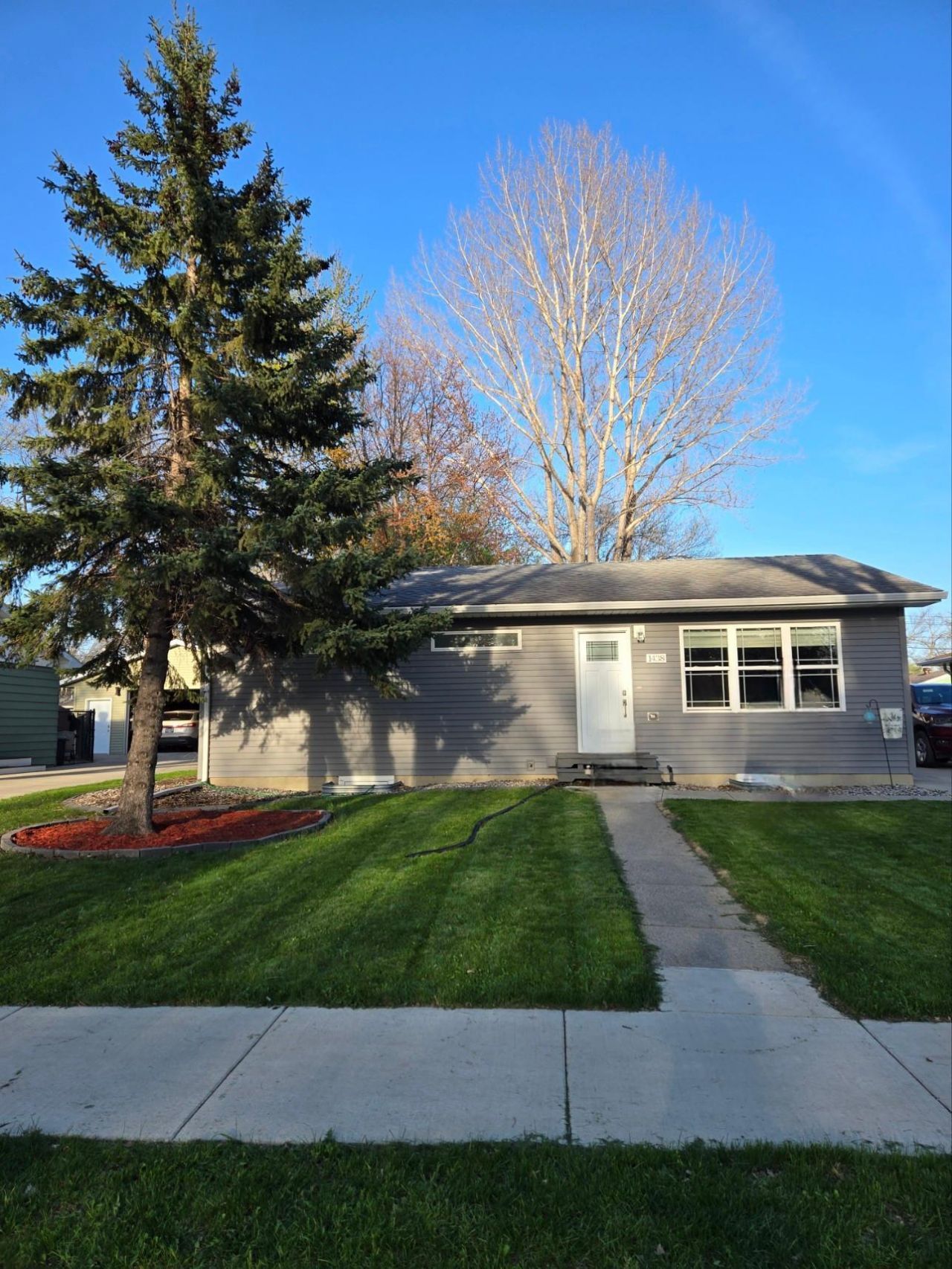 1438 19th Street S primary photo