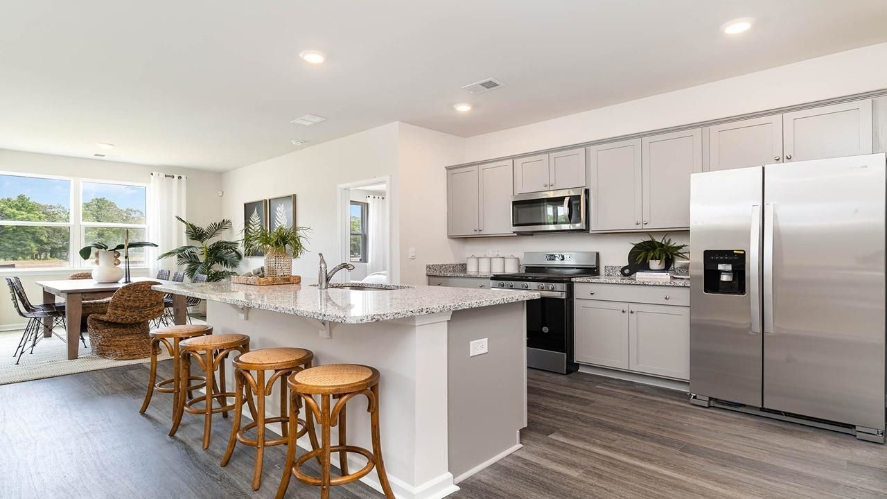 739 Grateful Dr. Photo 6