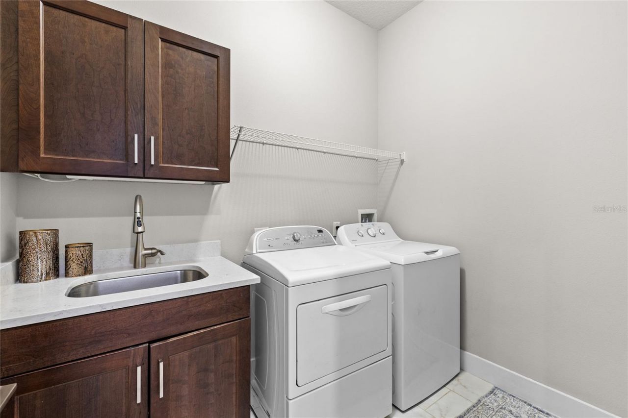 25620 Grandview Pointe, Sorrento, FL 32776 Photo
