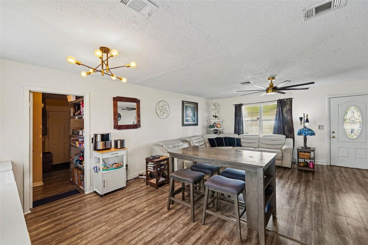 2426 17th Avenue N, Saint Petersburg, FL 33713 Photo