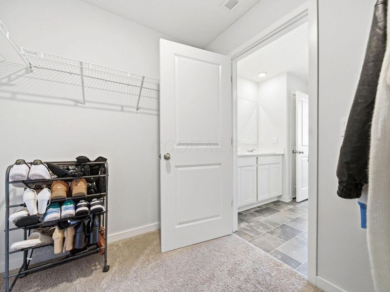 3057 Lamptonridge Drive , Columbus, OH 43232 Photo 27