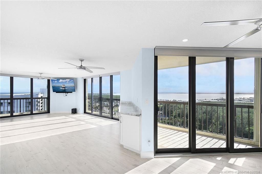 9550 S Ocean Drive, Unit 1610, Jensen Beach, FL 34957 Photo