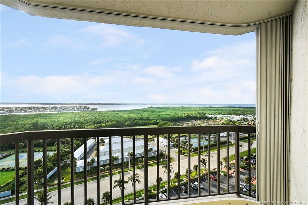 9550 S Ocean Drive, Unit 1610, Jensen Beach, FL 34957 Photo