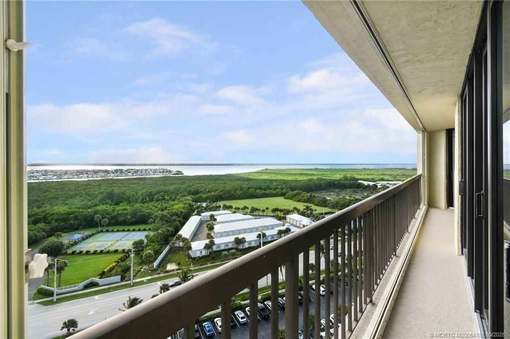 9550 S Ocean Drive, Unit 1610, Jensen Beach, FL 34957 Photo
