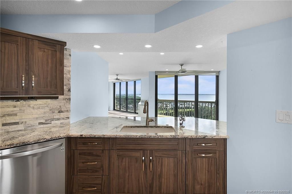9550 S Ocean Drive, Unit 1610, Jensen Beach, FL 34957 Photo