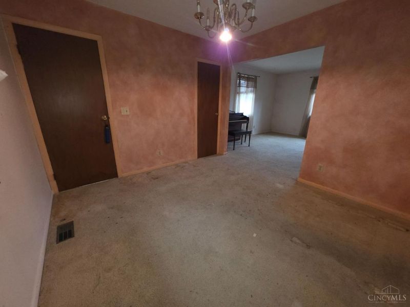 429 McCreary Court, Springfield Twp., OH 45231 Photo 5